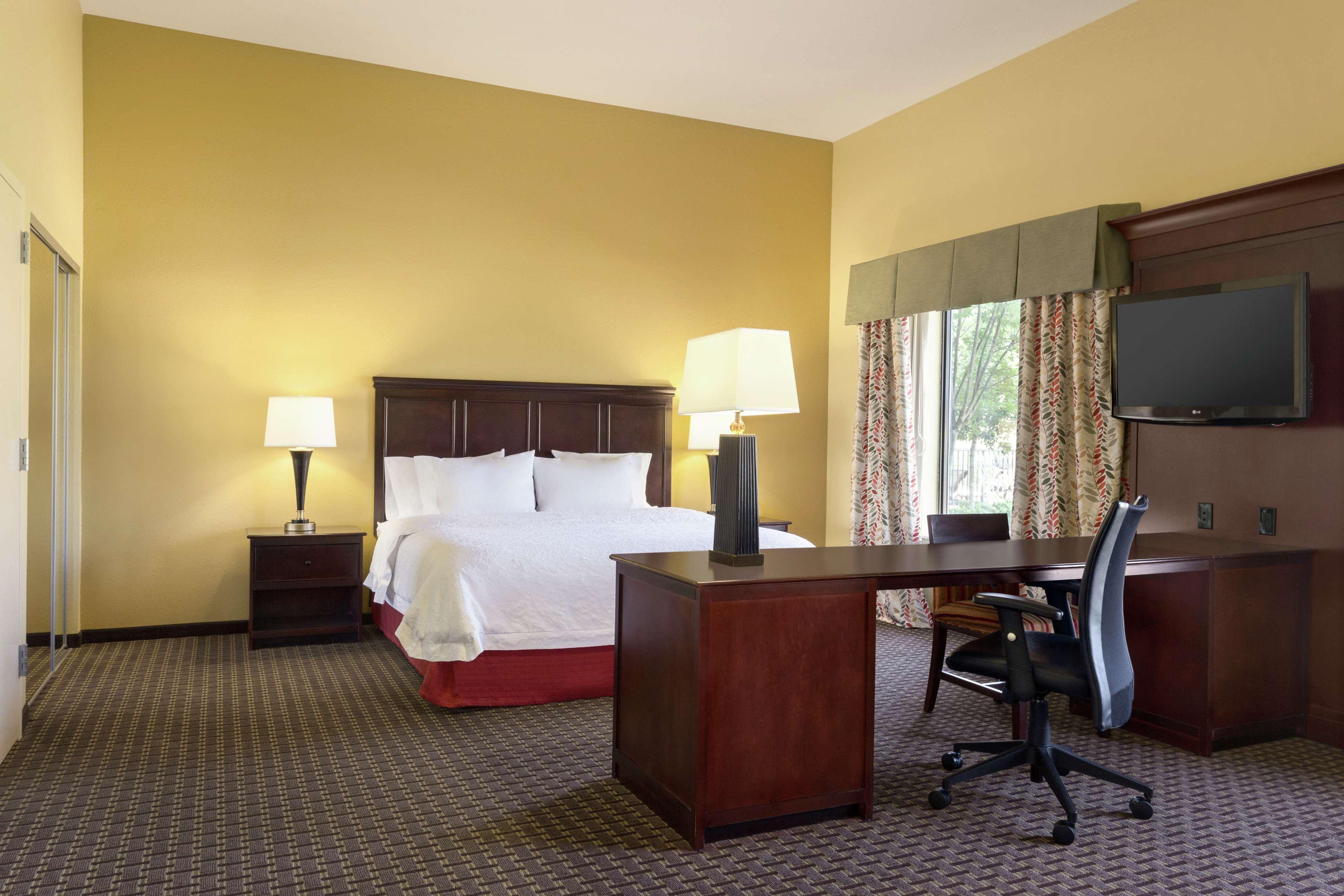 Hampton Inn & Suites Prattville Bagian luar foto